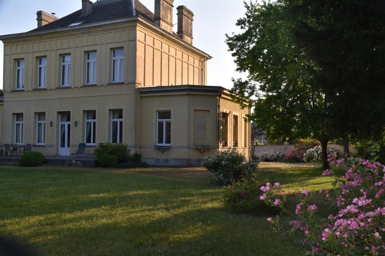 Petit Chateau A La Campagne. Beloeil Exterior foto